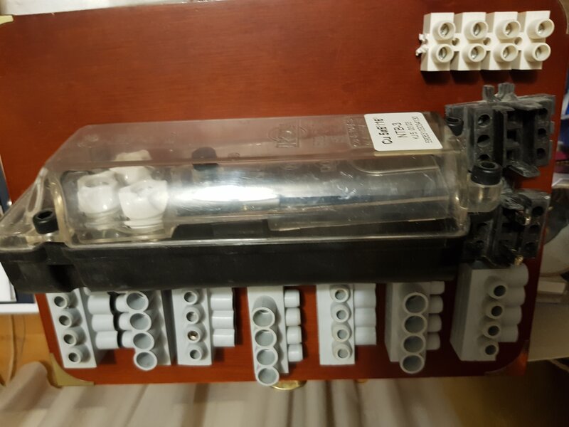 Cutie panou sigurante conexiuni ip65 pe tecuiala sau stalp